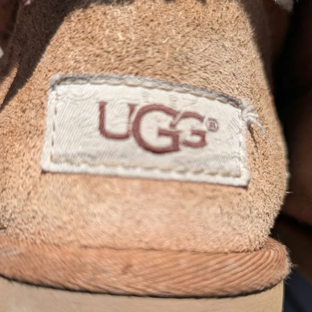 Womens UGG® Mini Bailey Bow II Boot - Chestnut Size 4